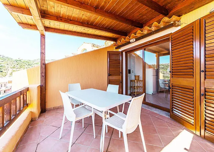 Laureliving Holiday Home Residenza Altura Apartman La Maddalena